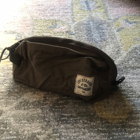Levi's Other - Levi Strauss Toiletry